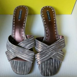 Alex Marie Women Slip-on Heel Sandals Size 8M